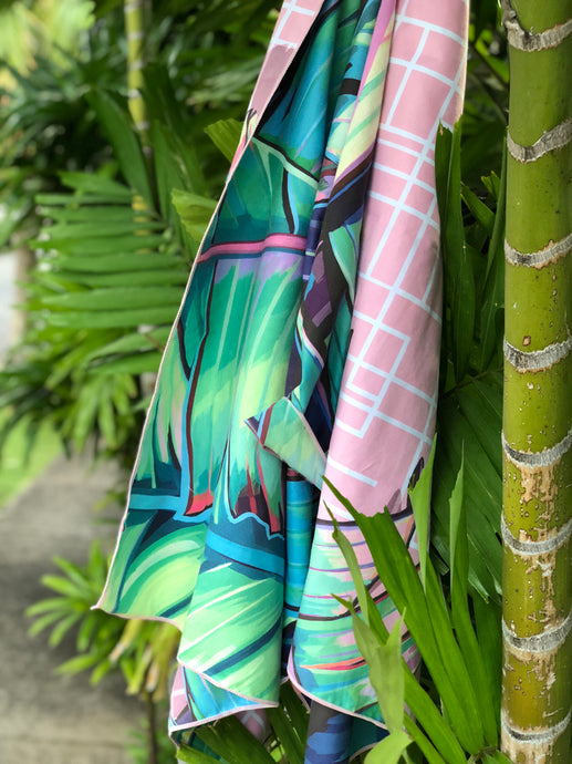 Be the most stylish beach babe with your Palm Shadows Surfer Towel! Quick drying, super compact. and made of ecofriendly material! 